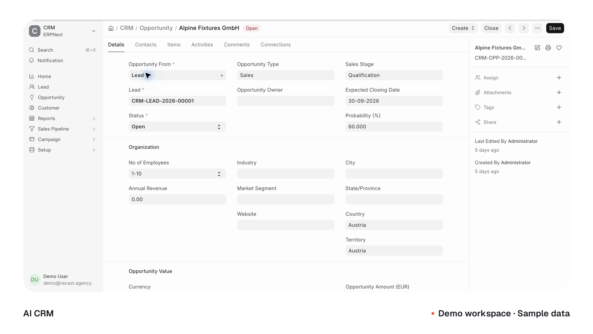 نظام CRM التجريبي لدى RECAST وسجلات العملاء المحتملين وواجهات الفرص.