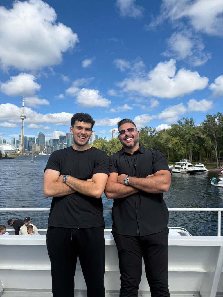 Zain Zitawi على اليسار وEddie Maalouf على اليمين